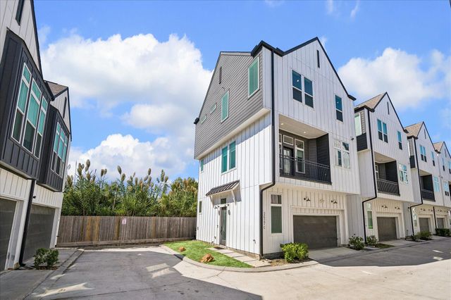 2627 Paul Quinn Street C, Houston, TX 77091