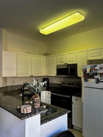 10775 NW 83rd Ter 2-28, Doral, FL 33178