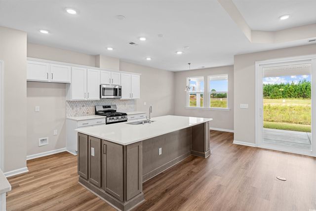 856 Big Cedar Dr., Loris, SC 29569
