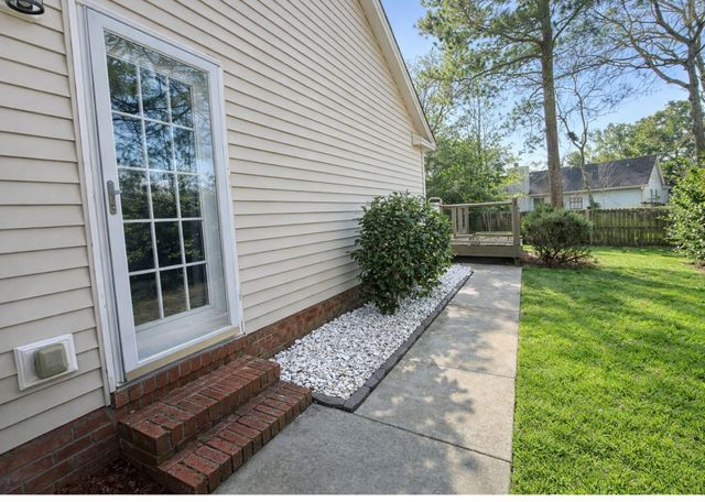 108 Kings Court, Goose Creek, SC 29445