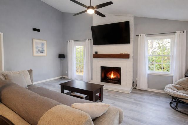 108 Kings Court, Goose Creek, SC 29445