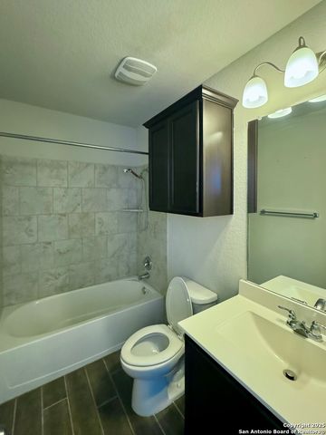 942 Pumpkin, New Braunfels, TX 78130