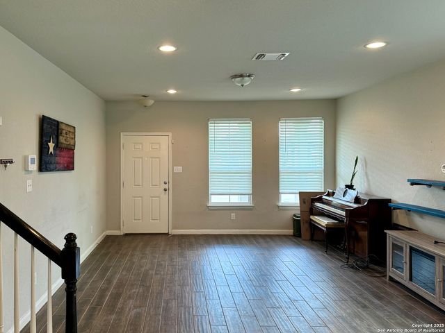 942 Pumpkin, New Braunfels, TX 78130