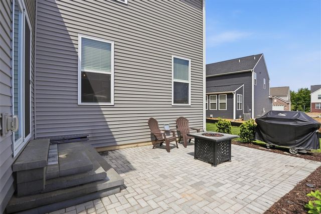 275 Honey Tree Way, Ann Arbor, MI 48103