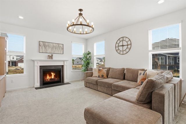 275 Honey Tree Way, Ann Arbor, MI 48103