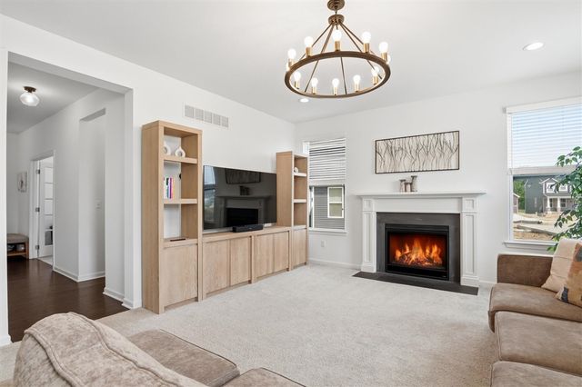 275 Honey Tree Way, Ann Arbor, MI 48103