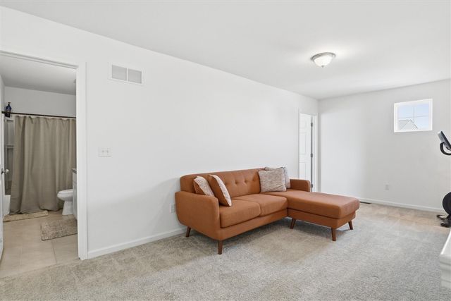 275 Honey Tree Way, Ann Arbor, MI 48103