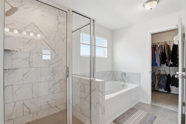 275 Honey Tree Way, Ann Arbor, MI 48103