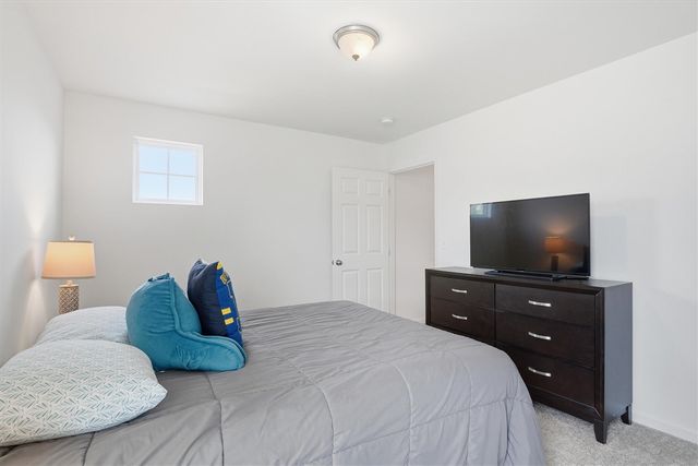 275 Honey Tree Way, Ann Arbor, MI 48103