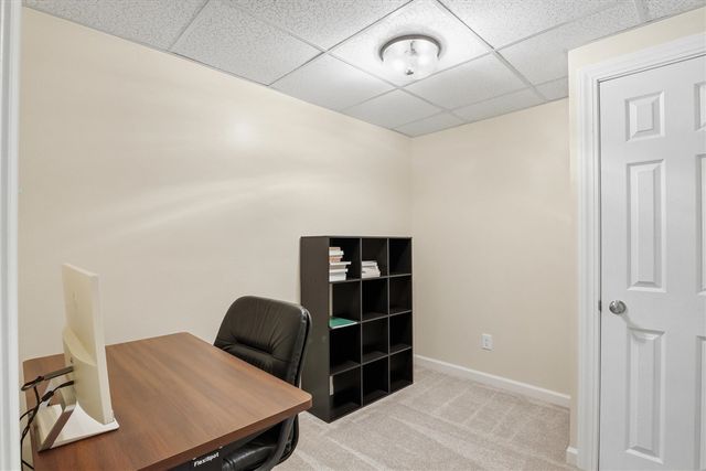 275 Honey Tree Way, Ann Arbor, MI 48103
