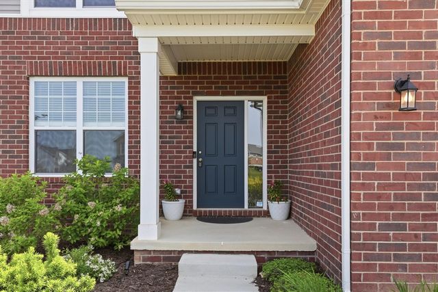 275 Honey Tree Way, Ann Arbor, MI 48103