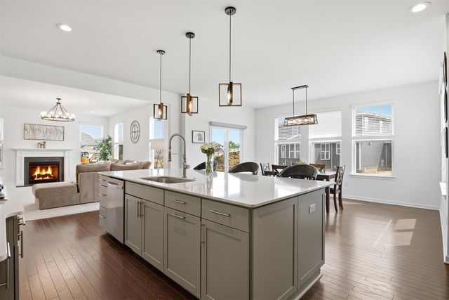275 Honey Tree Way, Ann Arbor, MI 48103