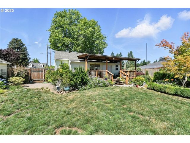 3813 V St, Vancouver, WA 98663