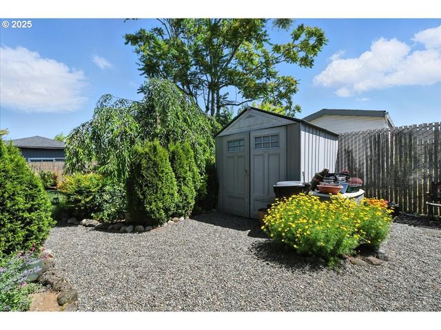 3813 V St, Vancouver, WA 98663