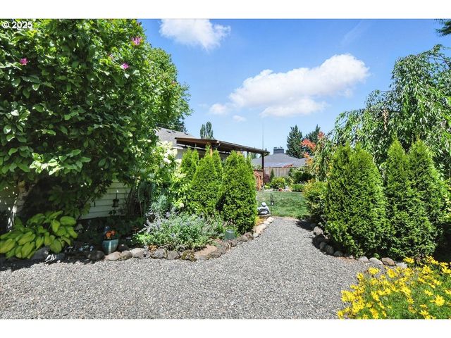 3813 V St, Vancouver, WA 98663
