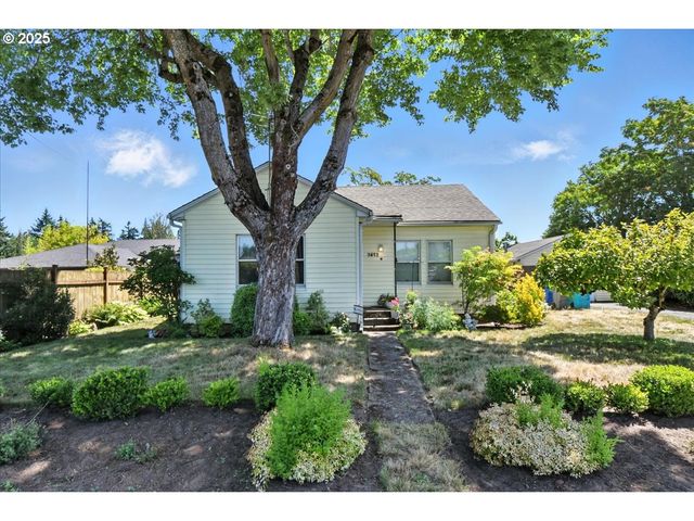 3813 V St, Vancouver, WA 98663