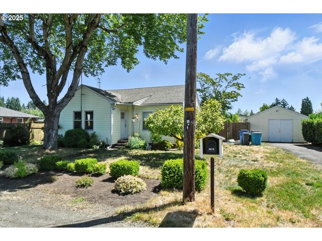 3813 V St, Vancouver, WA 98663