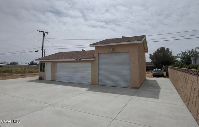 8038 Hemlock Avenue, California City, CA 93505