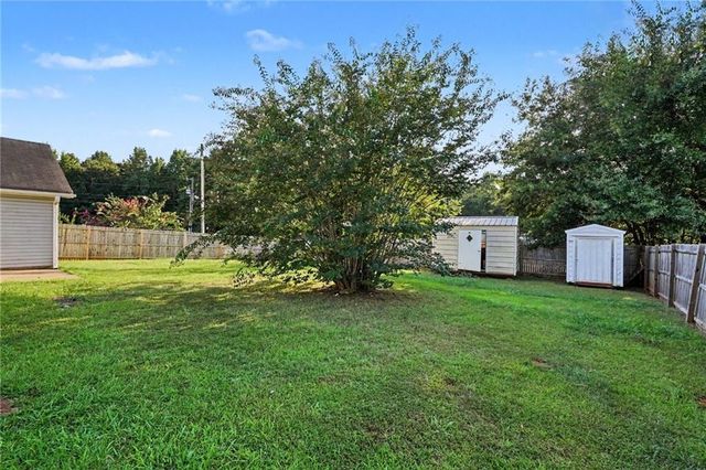 167 Bonnies Way, Jenkinsburg, GA 30234
