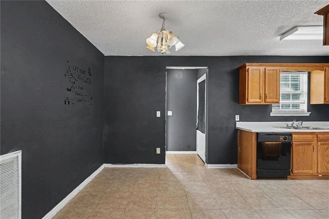 167 Bonnies Way, Jenkinsburg, GA 30234