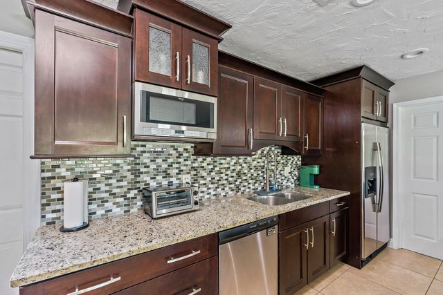 5854 SE Orange Blossom Trail, Hobe Sound, FL 33455