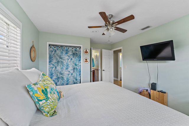 5854 SE Orange Blossom Trail, Hobe Sound, FL 33455