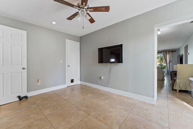 5854 SE Orange Blossom Trail, Hobe Sound, FL 33455