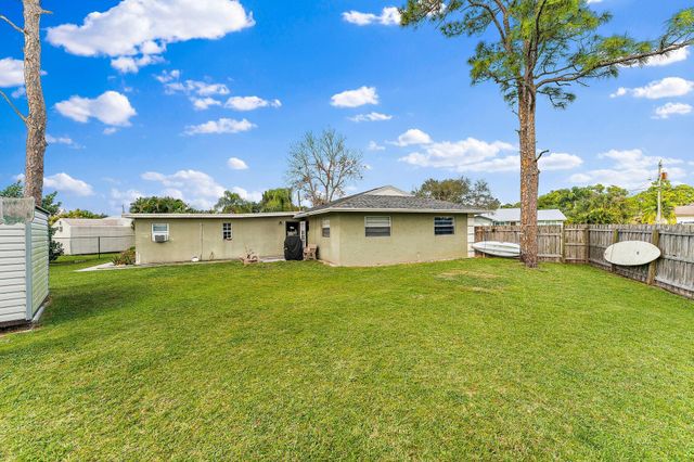 5854 SE Orange Blossom Trail, Hobe Sound, FL 33455