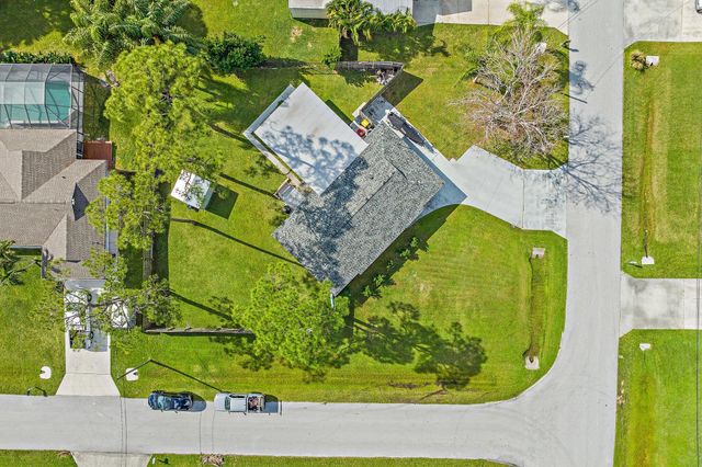 5854 SE Orange Blossom Trail, Hobe Sound, FL 33455