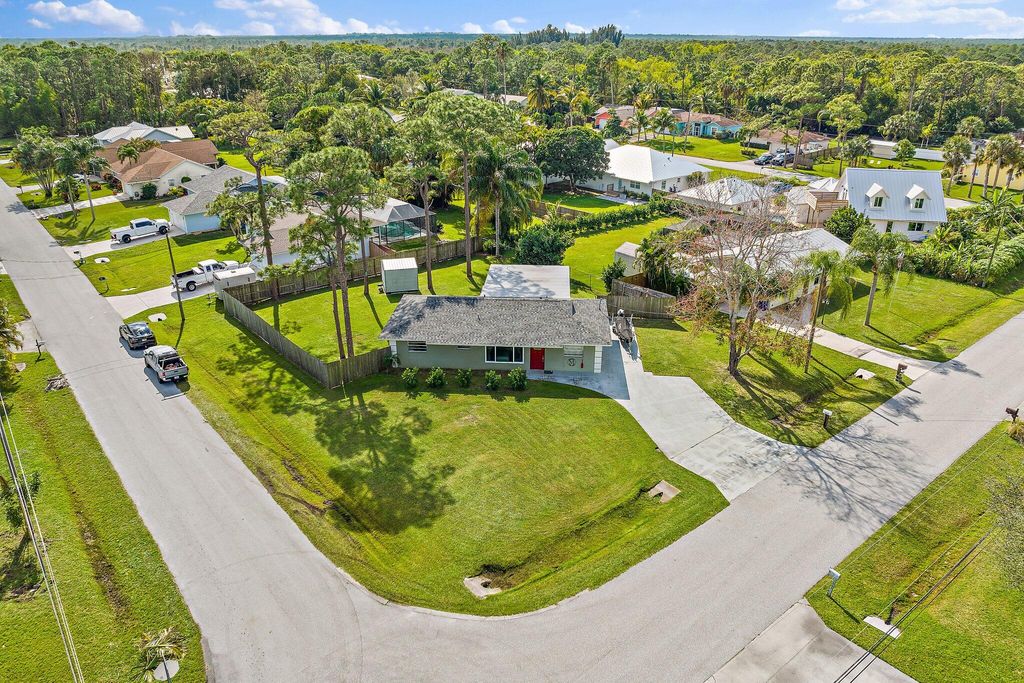 5854 SE Orange Blossom Trail, Hobe Sound, FL 33455