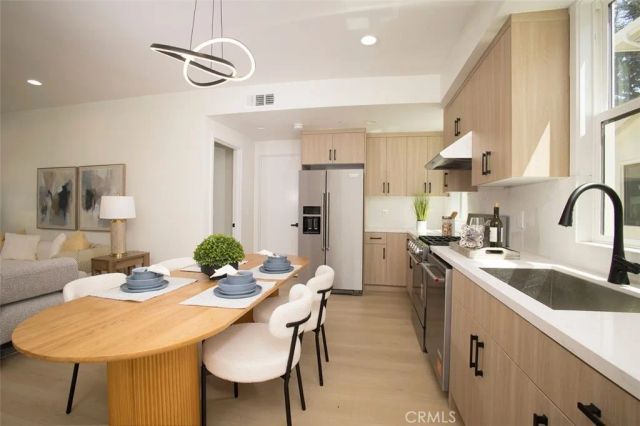 1025 La Cadena Avenue C, Arcadia, CA 91007