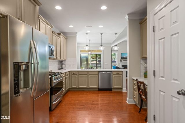 700 Ancient Oaks Drive, Holly Springs, NC 27540