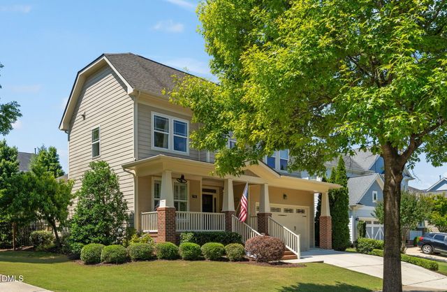 700 Ancient Oaks Drive, Holly Springs, NC 27540