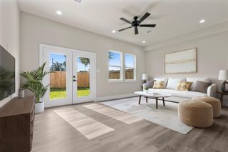 7220 Avenue B, Houston, TX 77011