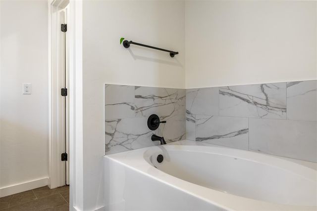 2479 Heather Road, Blanchard, OK 73010