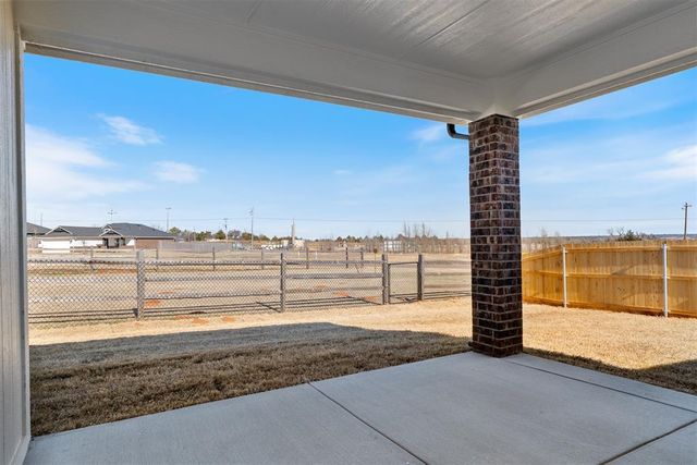 2479 Heather Road, Blanchard, OK 73010