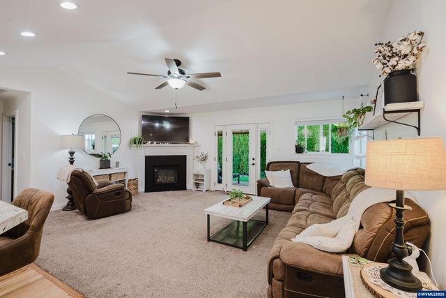 523 NW Harold St, Sublimity, OR 97385