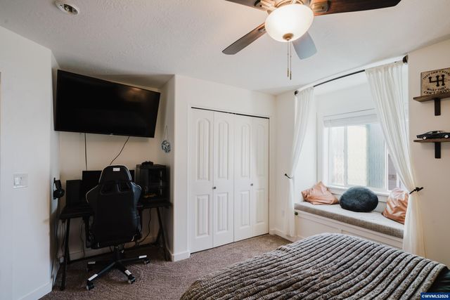 523 NW Harold St, Sublimity, OR 97385