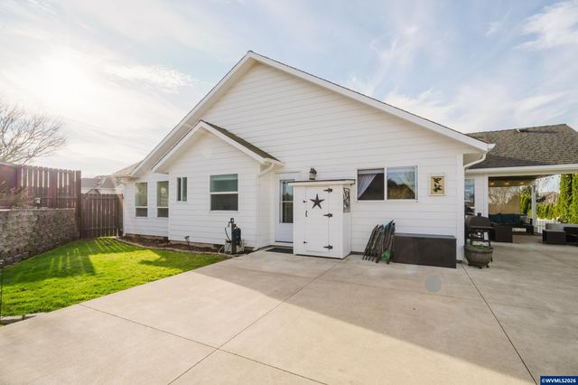 523 NW Harold St, Sublimity, OR 97385