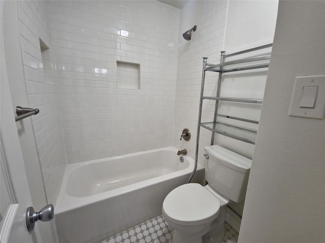 2313 Longview ST 205, Austin, TX 78705