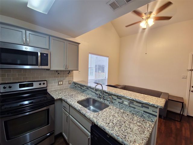 2313 Longview ST 205, Austin, TX 78705
