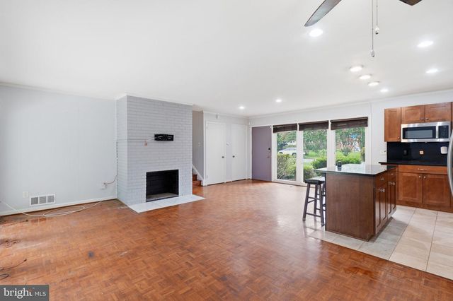 7545 AXTON ST, Springfield, VA 22151