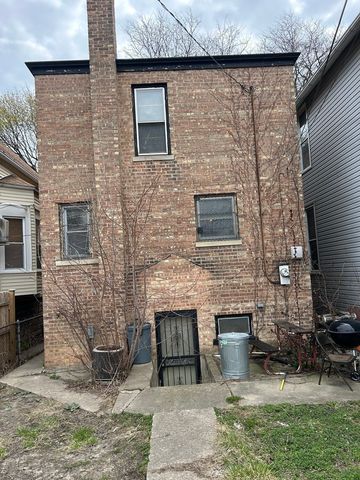 9438 S Champlain Avenue, Chicago, IL 60619