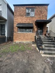 9438 S Champlain Avenue, Chicago, IL 60619