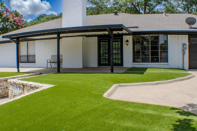 2805 Westwood Drive, Arlington, TX 76012