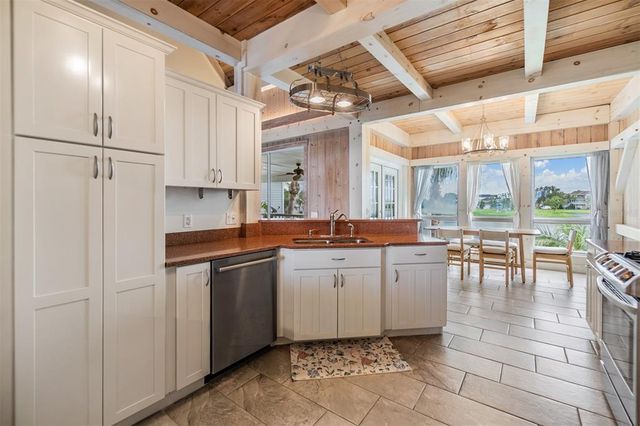 2118 HARBOUR WATCH DRIVE, Tarpon Springs, FL 34689