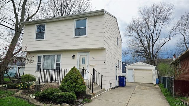 182 Woodcrest Drive, Amherst, NY 14226