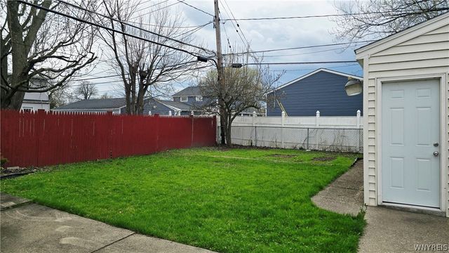 182 Woodcrest Drive, Amherst, NY 14226
