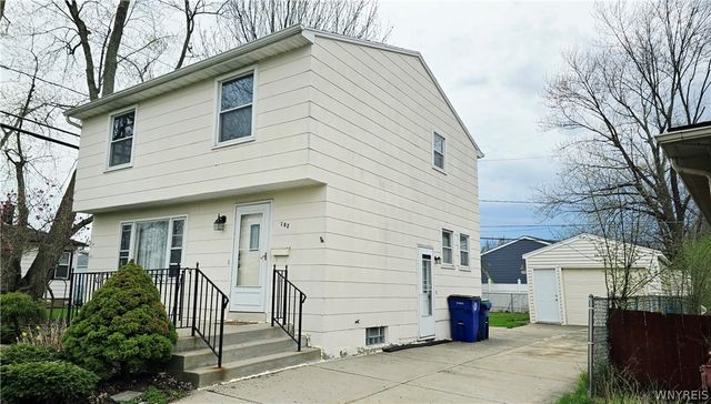 182 Woodcrest Drive, Amherst, NY 14226