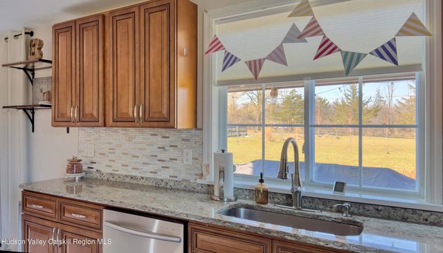 2360 Sleepy Hollow Road, Athens, NY 12015